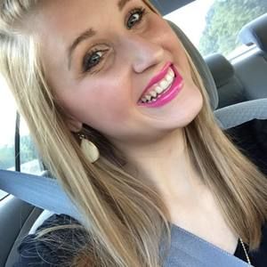 Meet your Posher, Katelyn